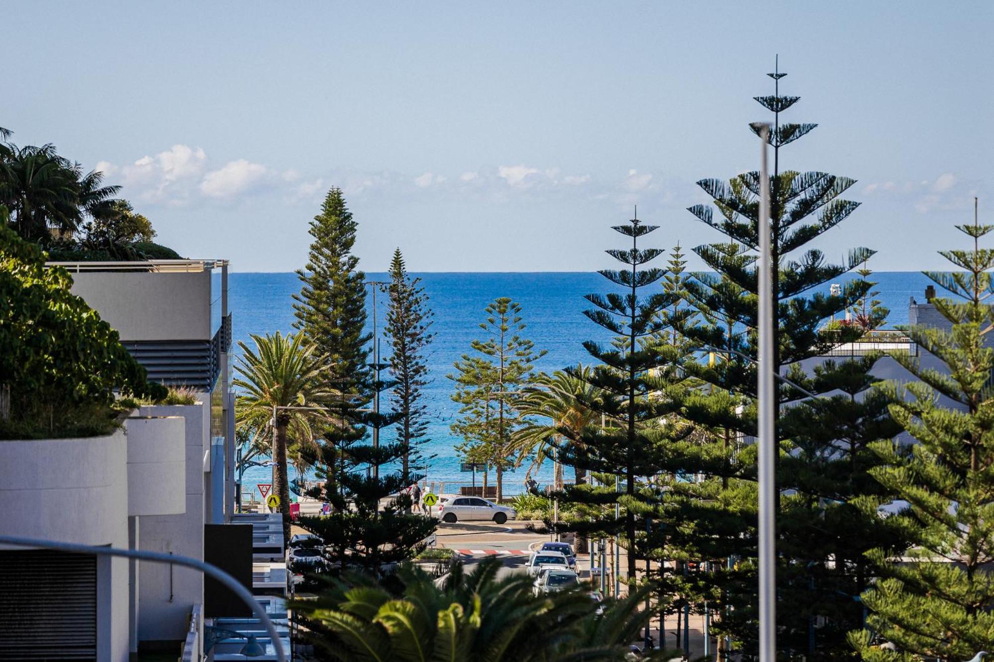 Bunk Surfers Paradise International Backpacker Hostel (Adults Only) Голд-Кост Экстерьер фото