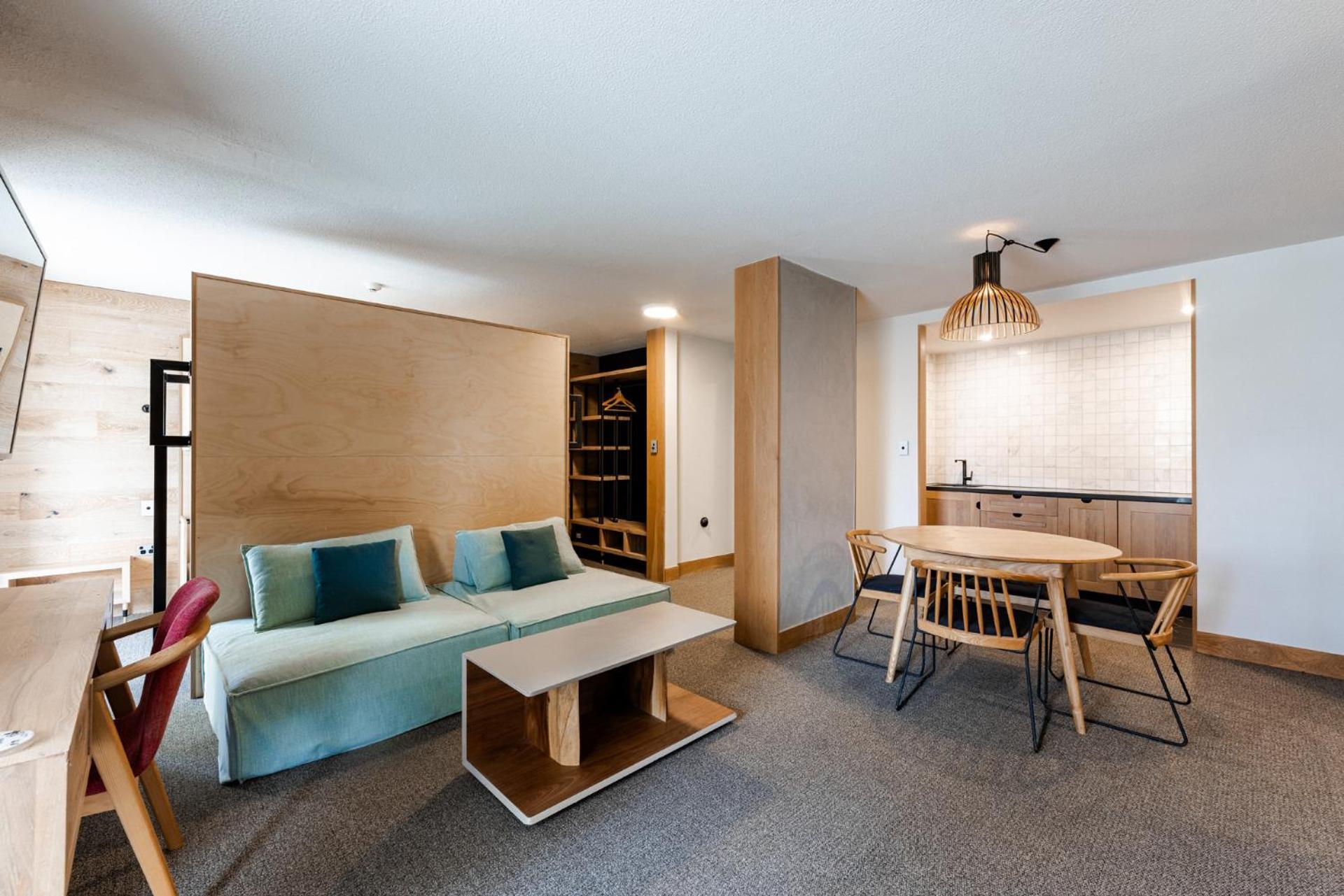 Bunk Surfers Paradise International Backpacker Hostel (Adults Only) Голд-Кост Экстерьер фото